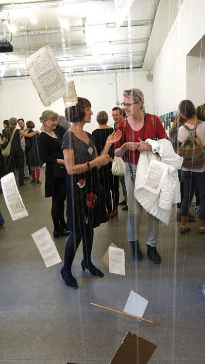 Coda vanhoille kirjoille ja suurelle hauelle